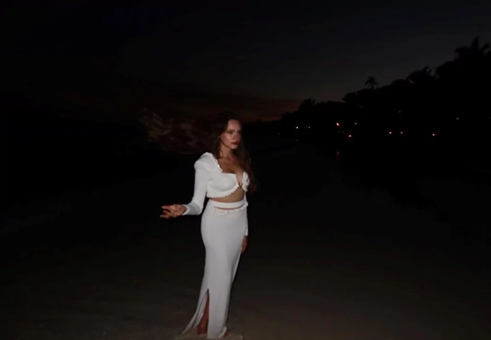 Miray Daner'den sevgilisiyle yeni fotoğraflarını paylaştı