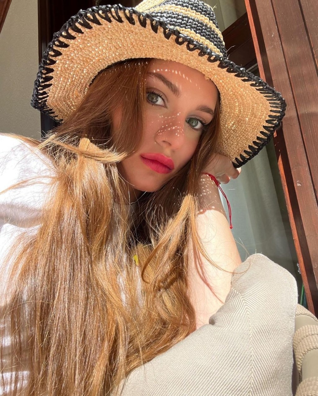 Miray Daner'den sevgilisiyle yeni fotoğraflarını paylaştı