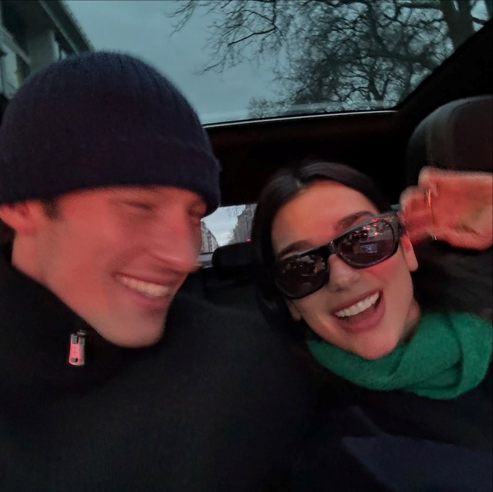 Dua Lipa evleniyor! Ünlü şarkıcı, Callum Turner ile evleniyor