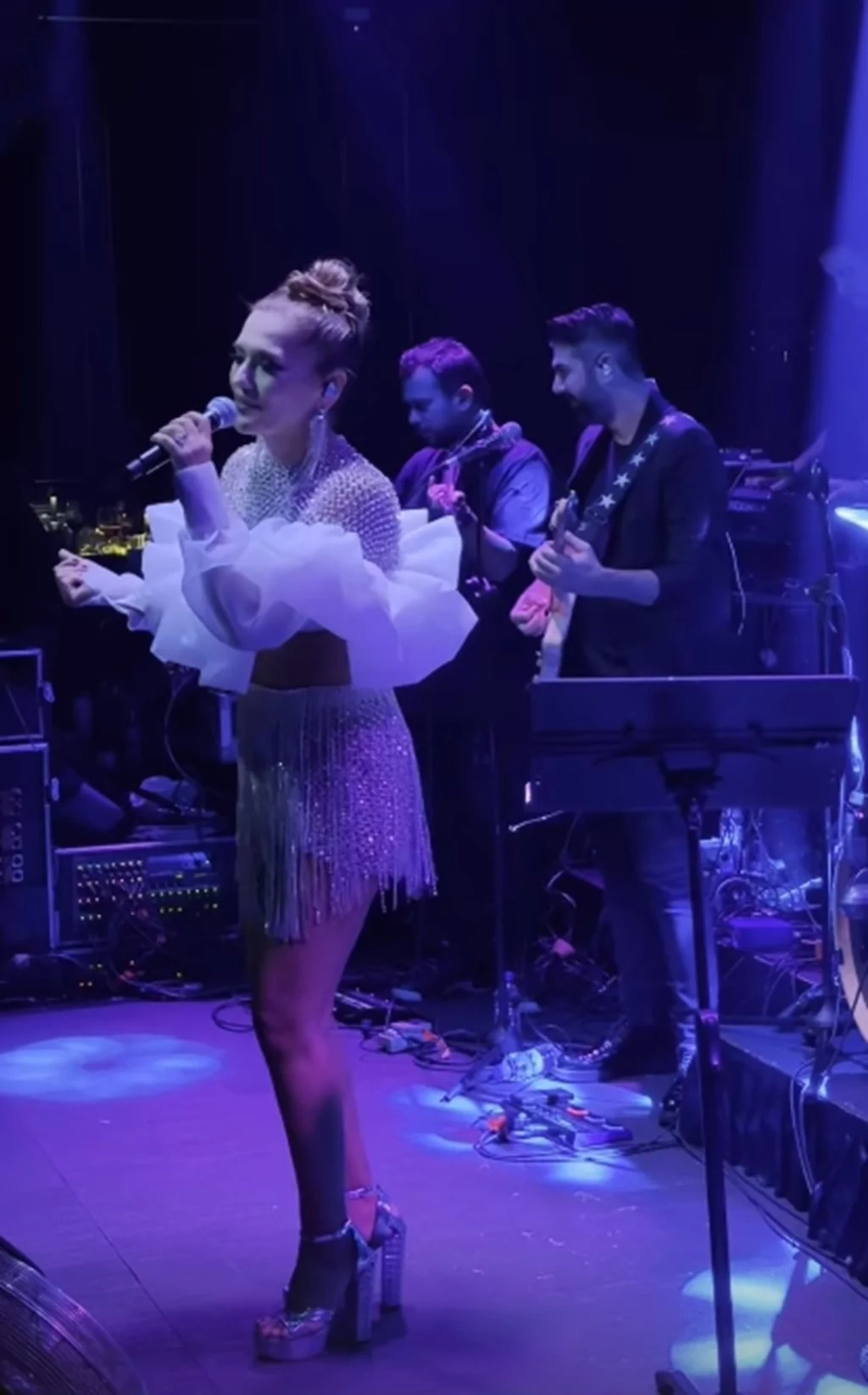 Demet Akalın'ı gören tanıyamadı