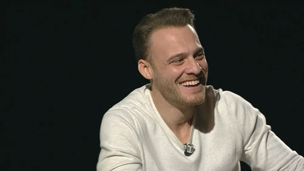 Kerem Bürsin: Aşırı demode bir aşığım
