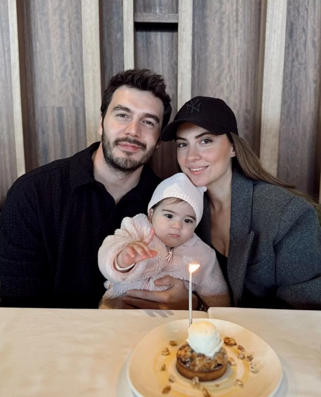 İsmail Ege Şaşmaz'ın kızı 1 yaşında: Hayatımın anlamı sensin!