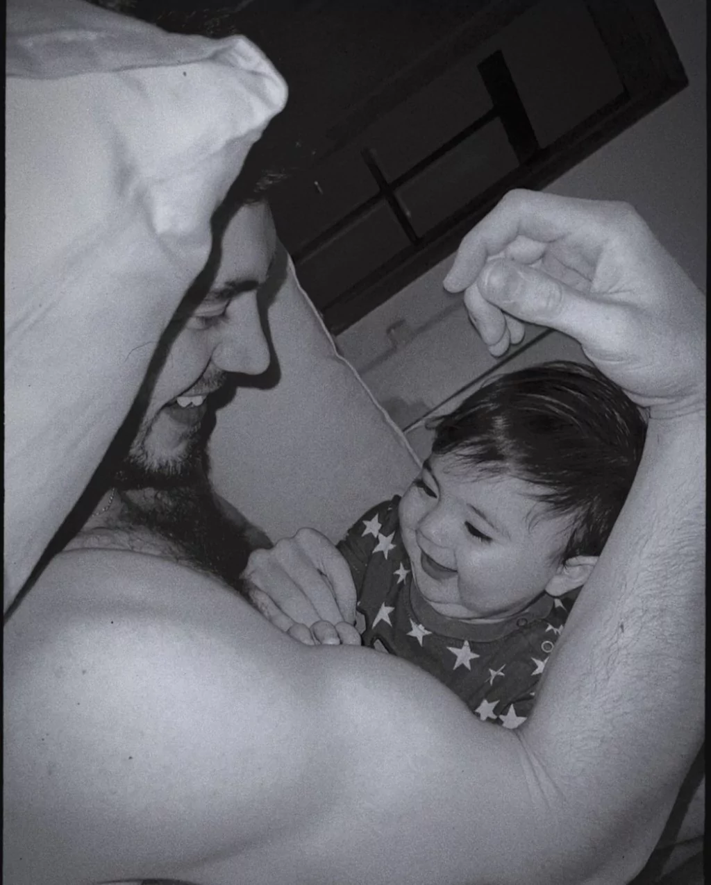 İsmail Ege Şaşmaz'ın kızı 1 yaşında: Hayatımın anlamı sensin!