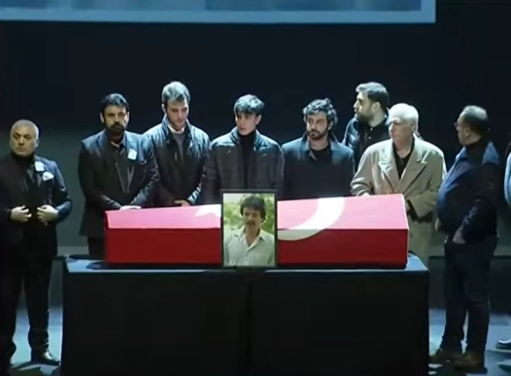 Arabeskin halk kahramanı, Ferdi Tayfur'a veda