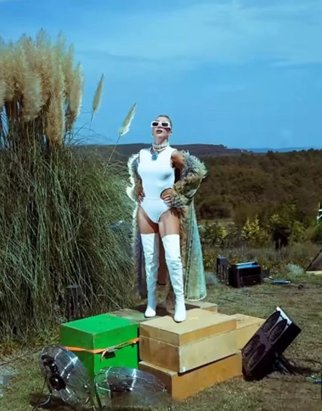 Hande Yener'in ilk kez bir ilişkisi 5 yılı geçmiş