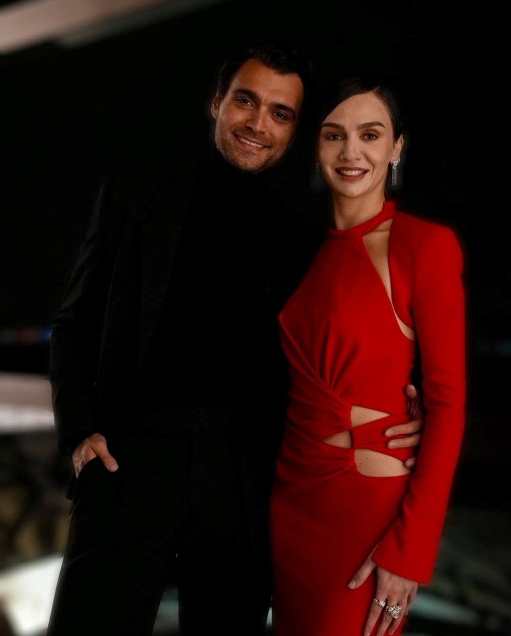 Birce Akalay ve Hakan Kurtaş'tan Viyana pozu