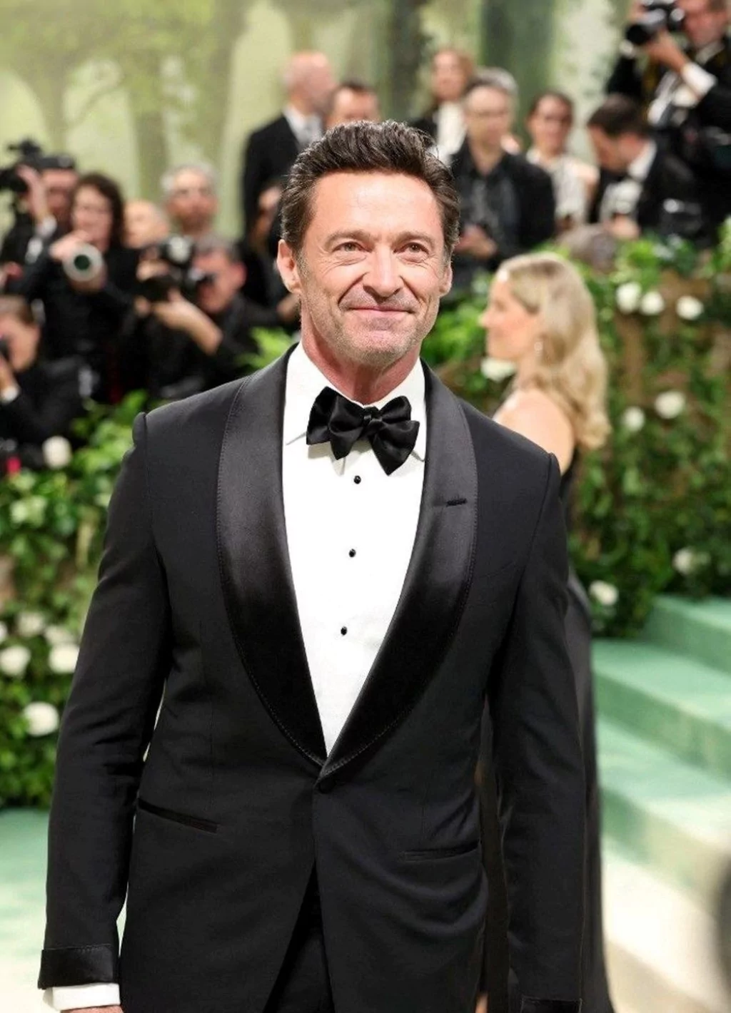 Hugh Jackman yeni sevgilisiyle el ele
