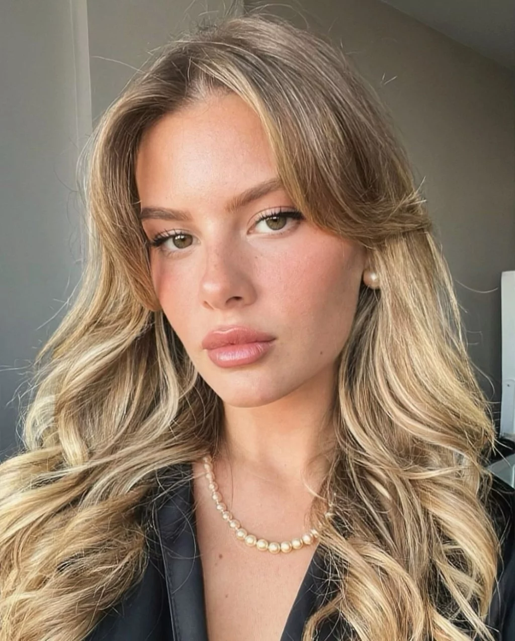 Barış Alper Yılmaz'la sevgili iddiası olan Simge Esin'den açıklama