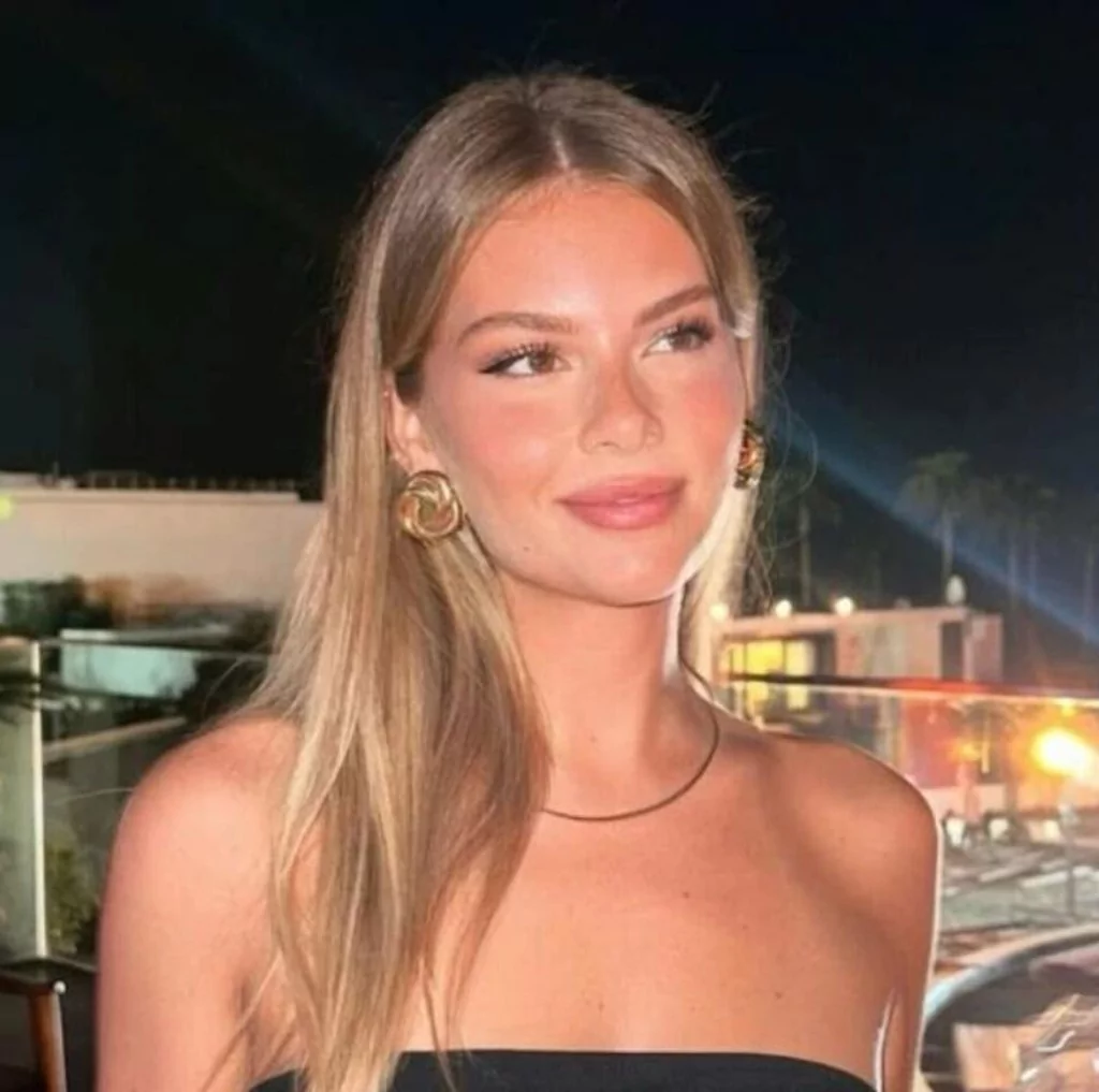 Barış Alper Yılmaz'la sevgili iddiası olan Simge Esin'den açıklama