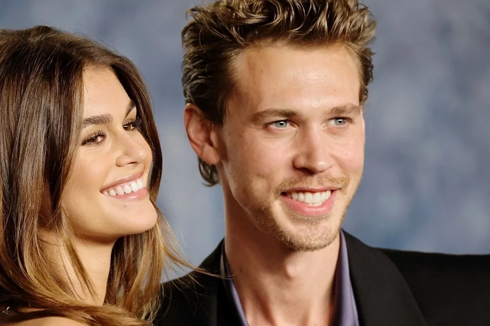 Hollywood'un gözde çifti ayrıldı