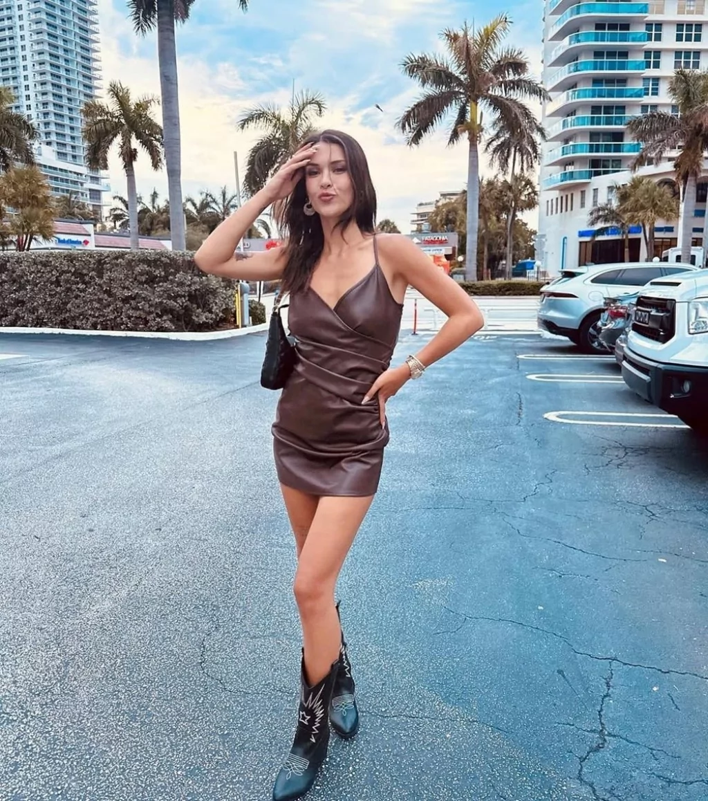 Devrim Özkan yeni fotoğraflarını paylaştı: Yaz geri gelsin