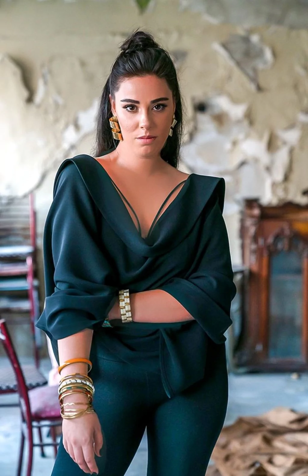 Ferdi Tayfur'un damadı: İğnelerle ayakta duruyor