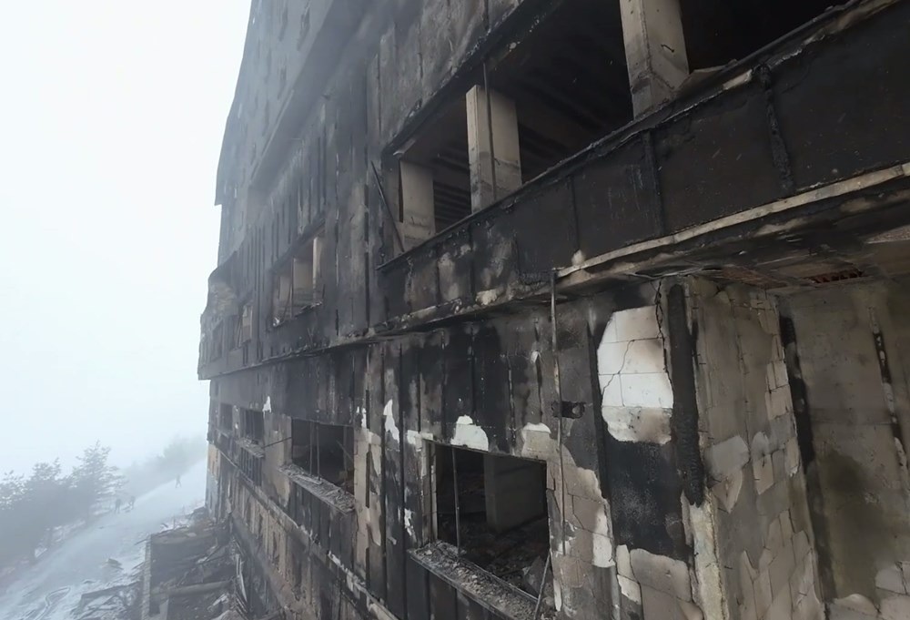 Kartalkaya'daki yangın faciasının yaşandığı otelin içi drone ile görüntülendi