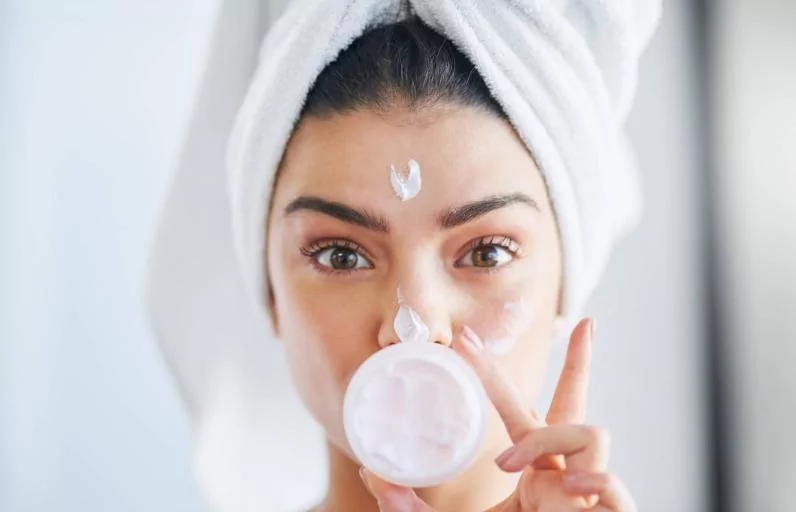 Yüz nemlendiricisi seçerken nelere dikkat etmeliyiz?
