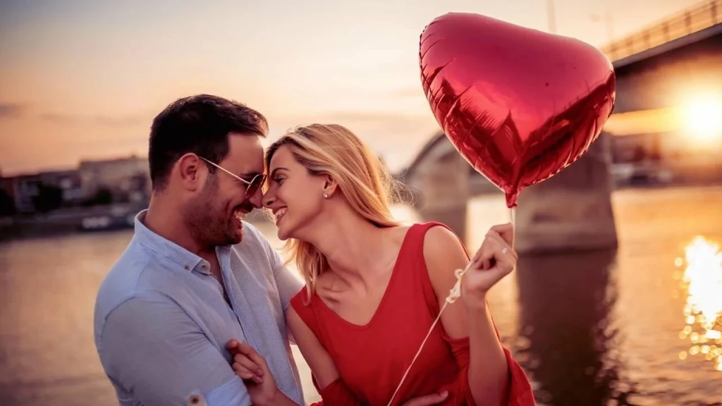 14 Şubat'ta sevdiğiniz kişiyi özel hissettirecek romantik fikirler