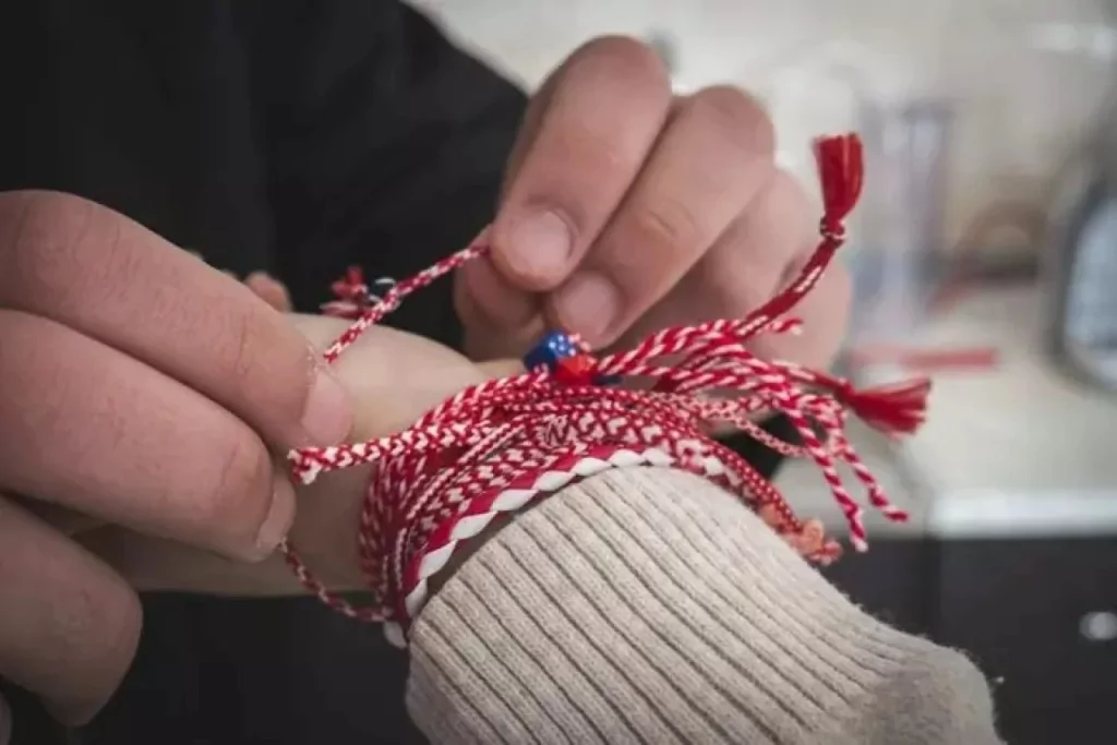 Marteniçka bilekliğin hikayesi! Marteniçka bileklik ne zaman çıkarılır?