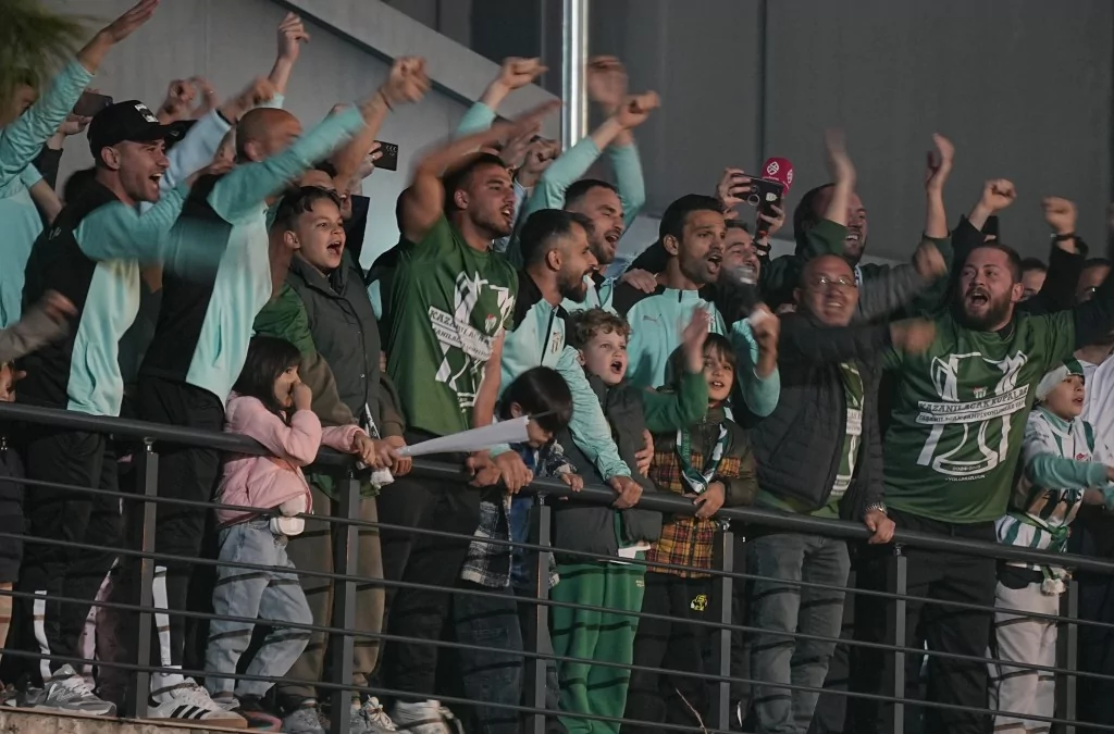 Şampiyonluk Bursa'yı salladı! Meydanlar doldu taştı