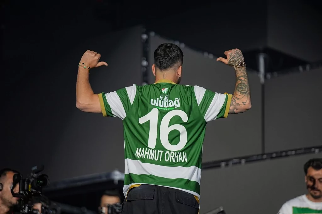 Bursasporlulardan Mahmut Orhan'a yoğun ilgi!