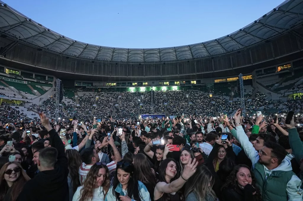 Bursasporlulardan Mahmut Orhan'a yoğun ilgi!