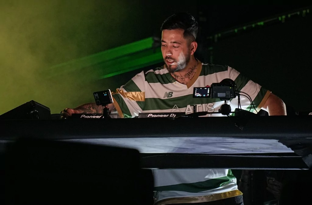 Bursasporlulardan Mahmut Orhan'a yoğun ilgi!