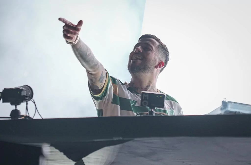 Bursasporlulardan Mahmut Orhan'a yoğun ilgi!