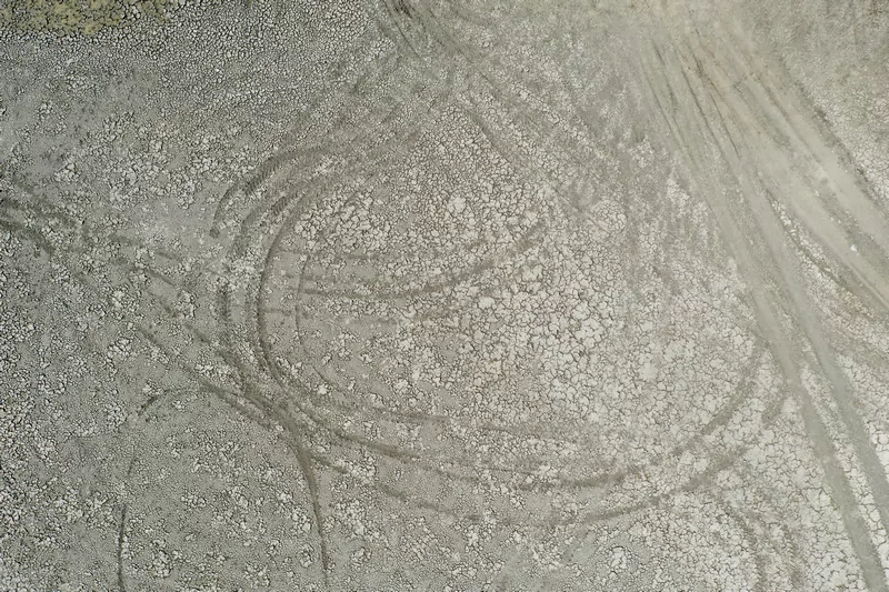 Bursa'da 43 yıldır arazileri sulayan gölet can çekişiyor