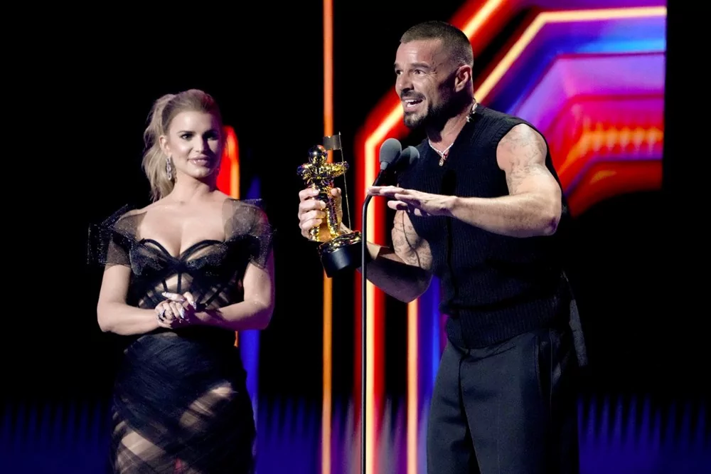 2025 MTV Video Müzik Ödülleri sahiplerini buldu