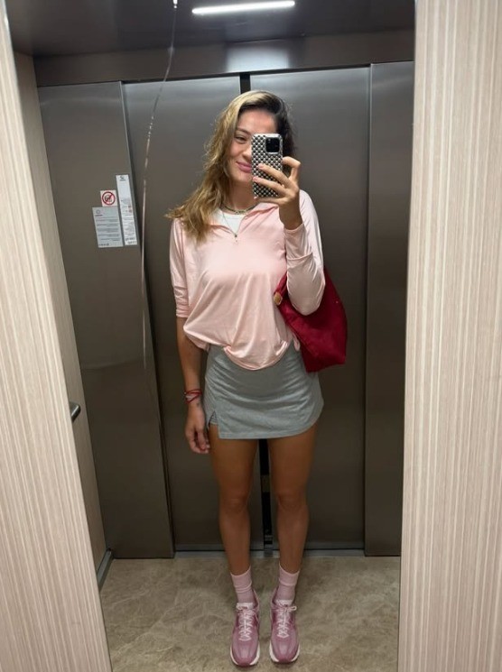 Zehra Güneş'in asansör pozları gündem oldu