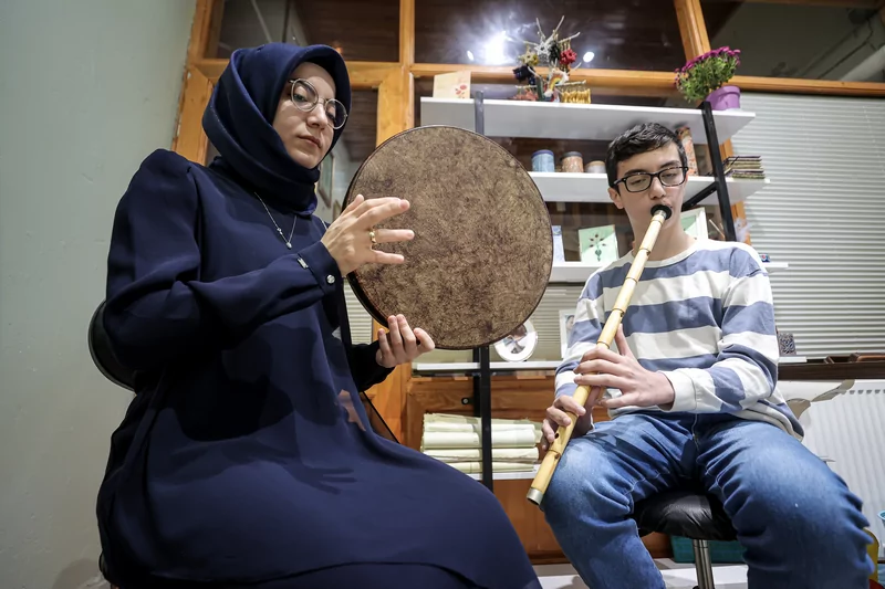 Bursa'nın kalbinde yeniden doğdu! 600 yıllık handa sanat hayat buldu