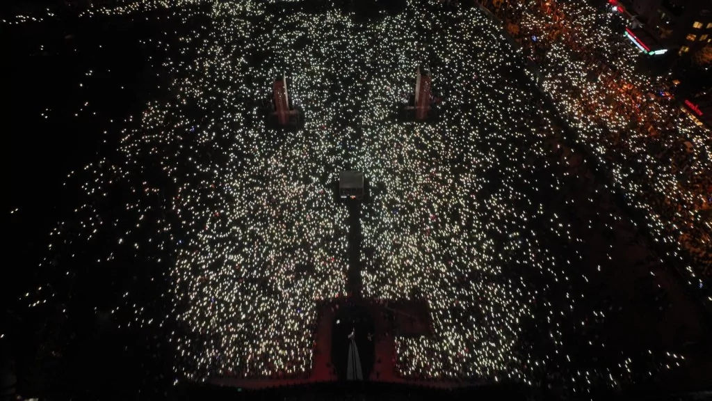 Bursalılar Cumhuriyet için tek yürek oldu!