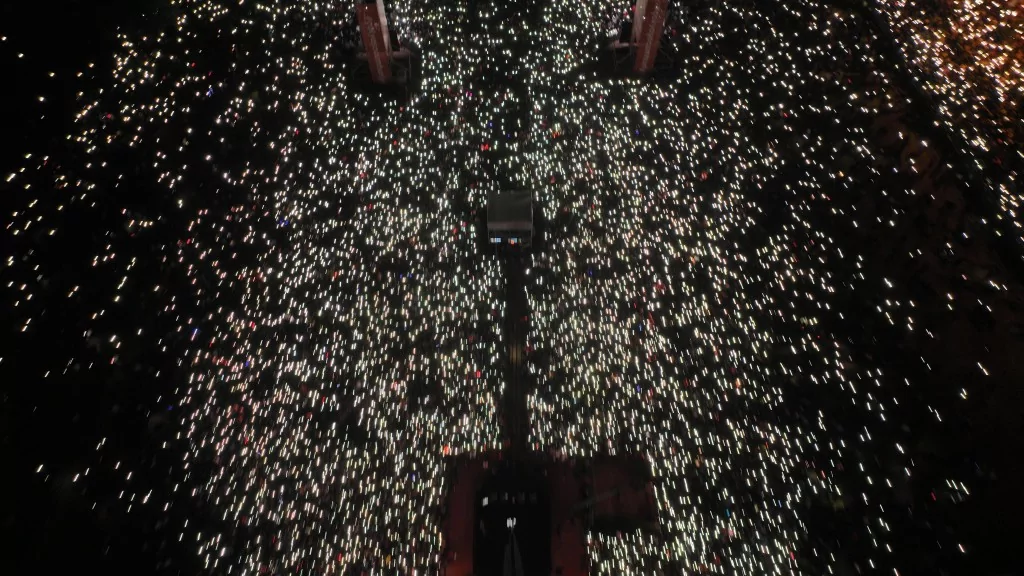 Bursalılar Cumhuriyet için tek yürek oldu!