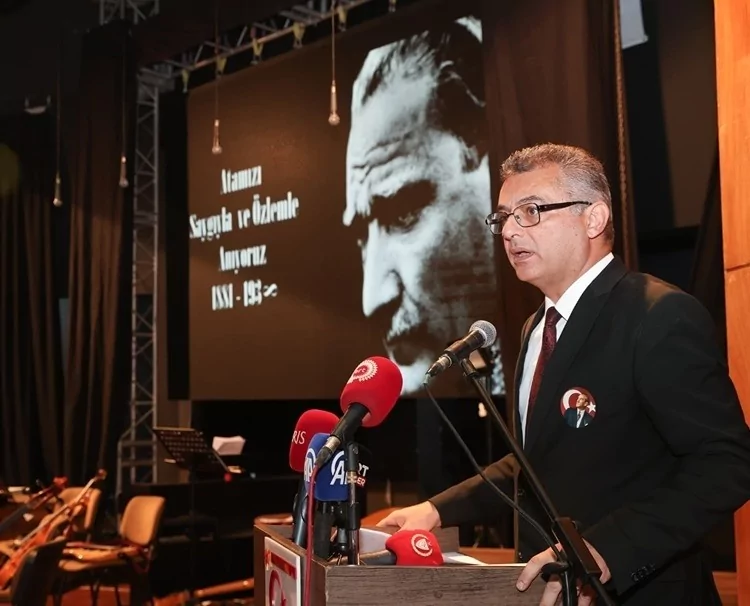 Ulu Önder Atatürk dünyada törenlerle anılıyor