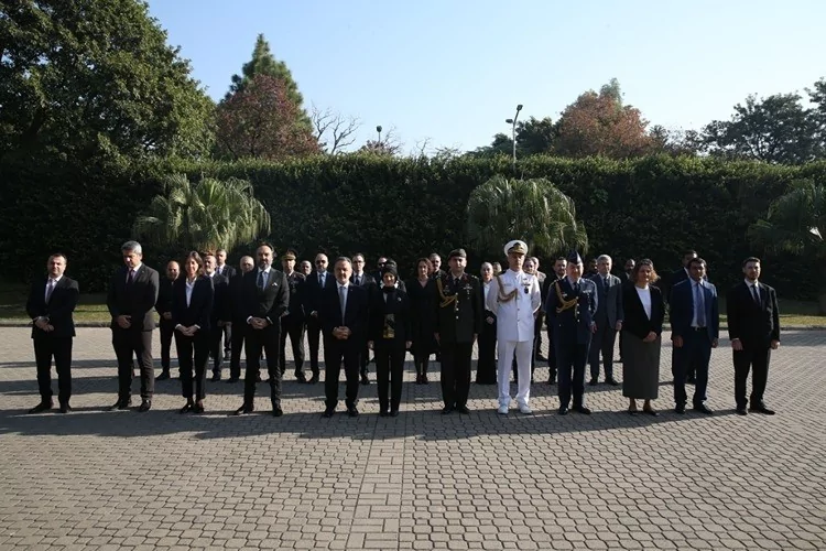 Ulu Önder Atatürk dünyada törenlerle anılıyor