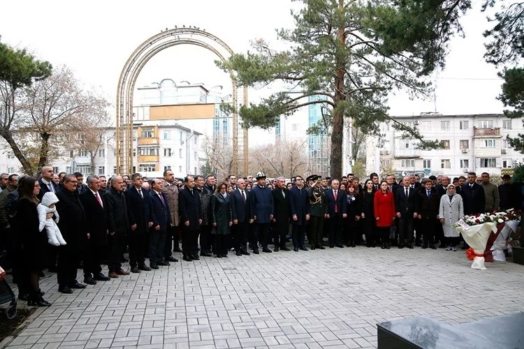 Ulu Önder Atatürk dünyada törenlerle anılıyor
