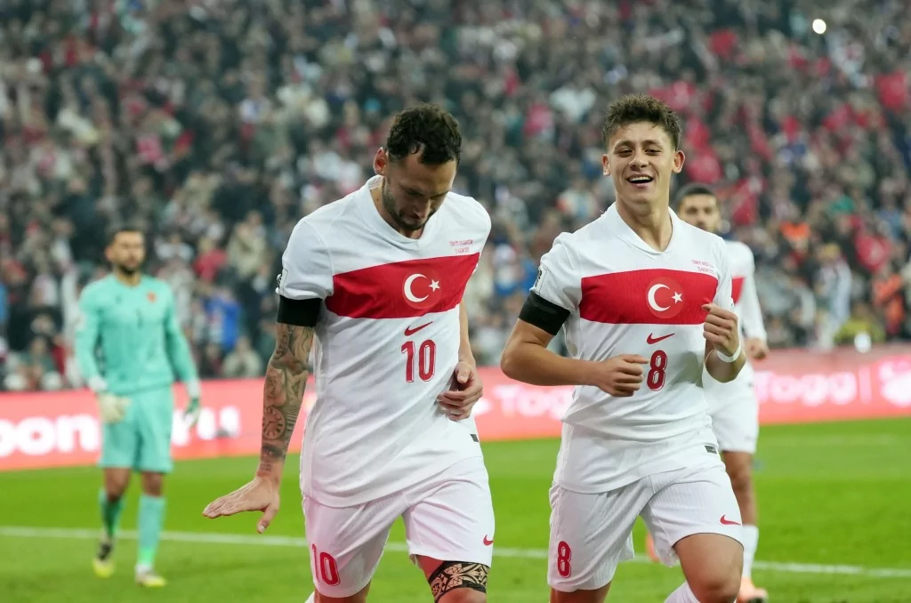 Bizim Çocuklar Bulgaristan'ı Bursa'da devirdi!