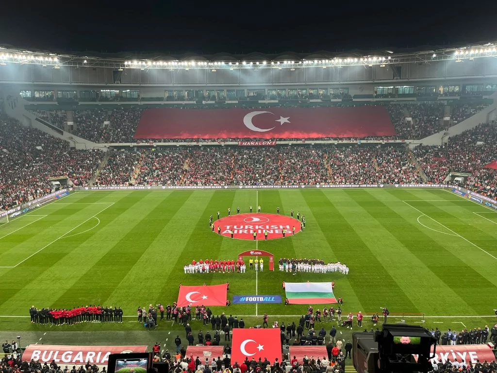 Bizim Çocuklar Bulgaristan'ı Bursa'da devirdi!