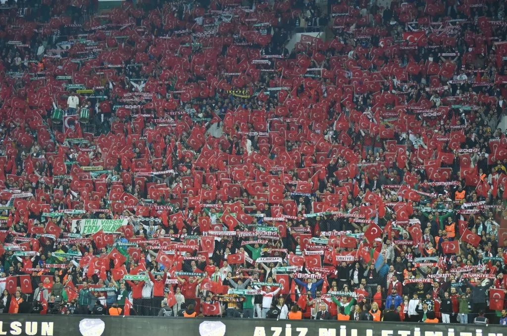 Bizim Çocuklar Bulgaristan'ı Bursa'da devirdi!