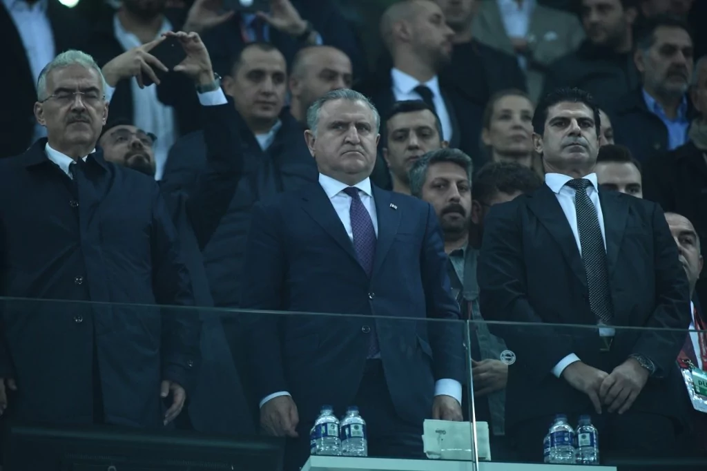 Bizim Çocuklar Bulgaristan'ı Bursa'da devirdi!