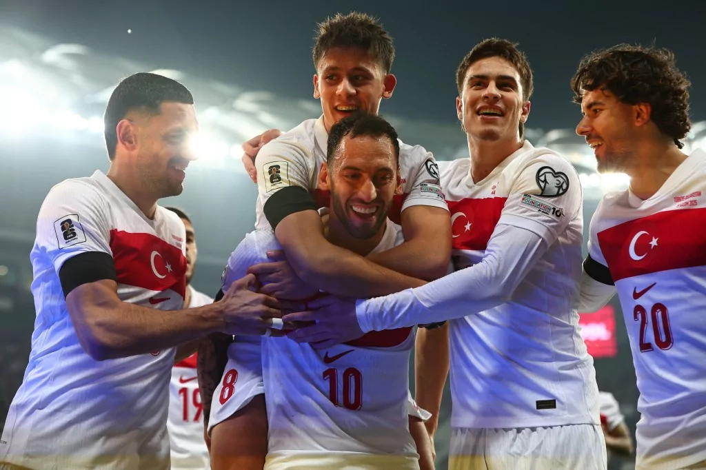 Bizim Çocuklar Bulgaristan'ı Bursa'da devirdi!