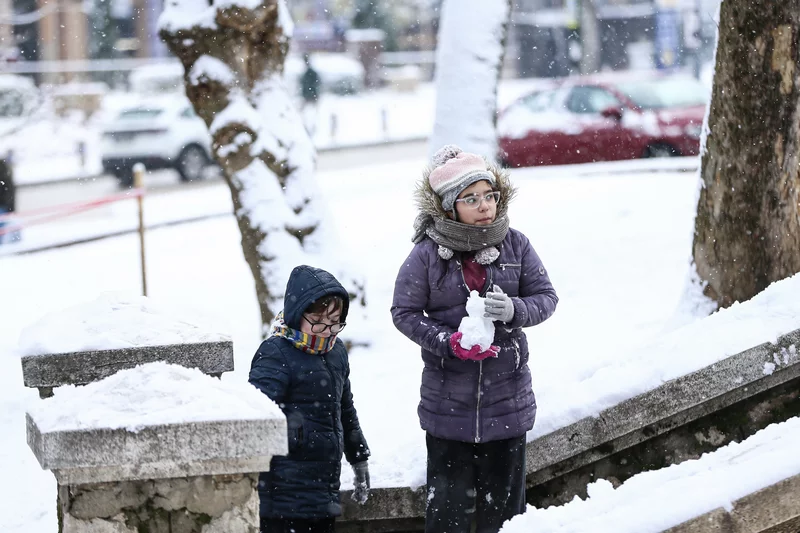 Bursa'da kar yağışı etkili oldu