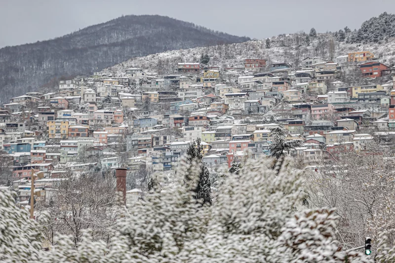 Bursa'da kar yağışı etkili oldu