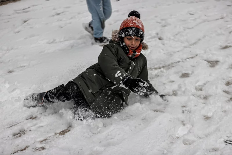Bursa'da kar yağışı etkili oldu