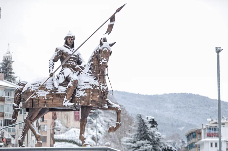 Bursa'da kar yağışı etkili oldu