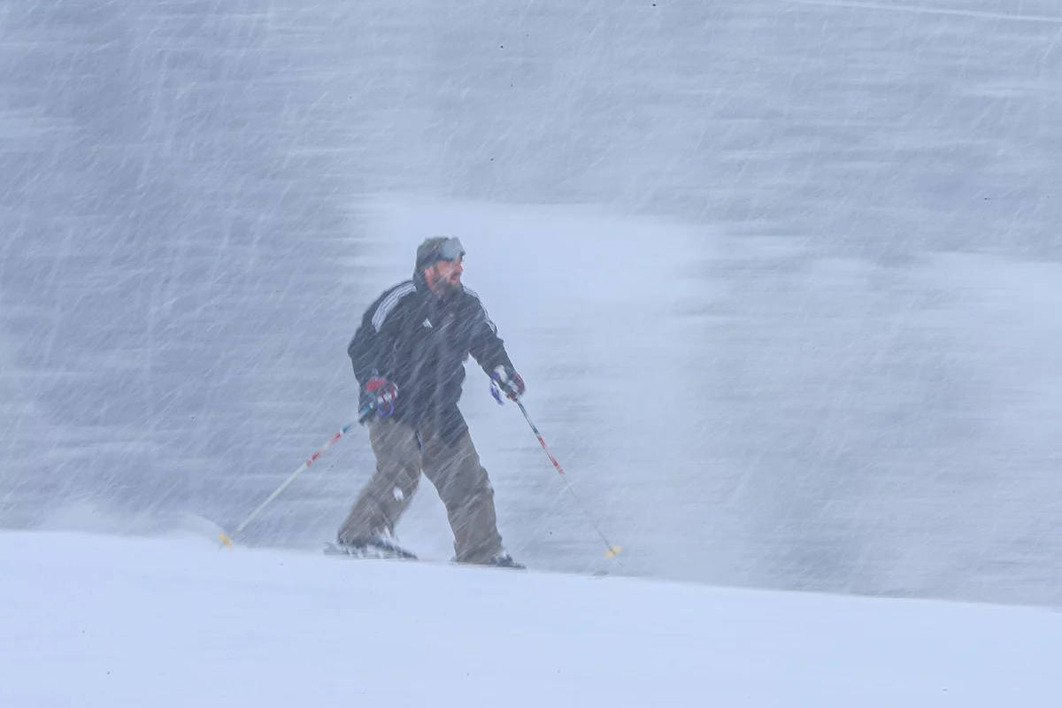 Uludağ'da kar kalınlığı 1,5 metreye yaklaştı