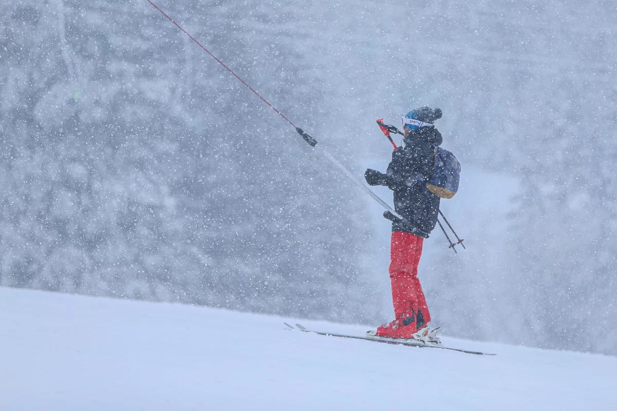 Uludağ'da kar kalınlığı 1,5 metreye yaklaştı