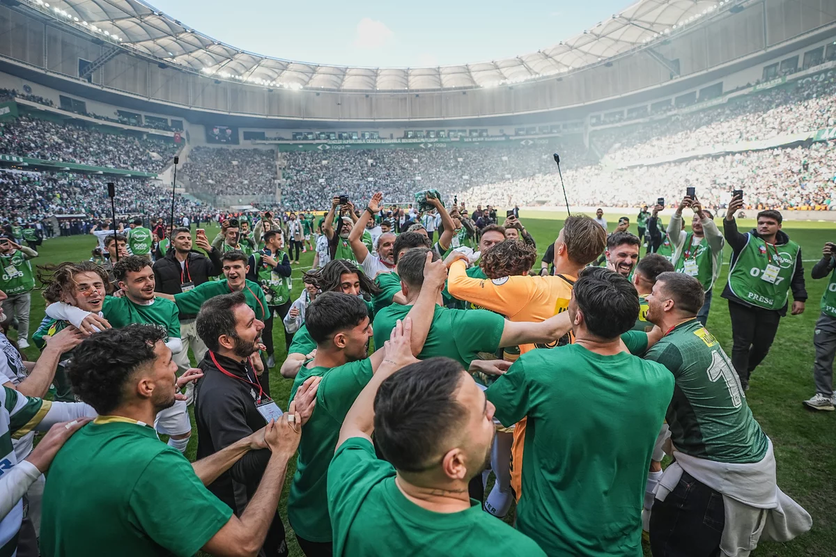 Şampiyon Bursaspor!