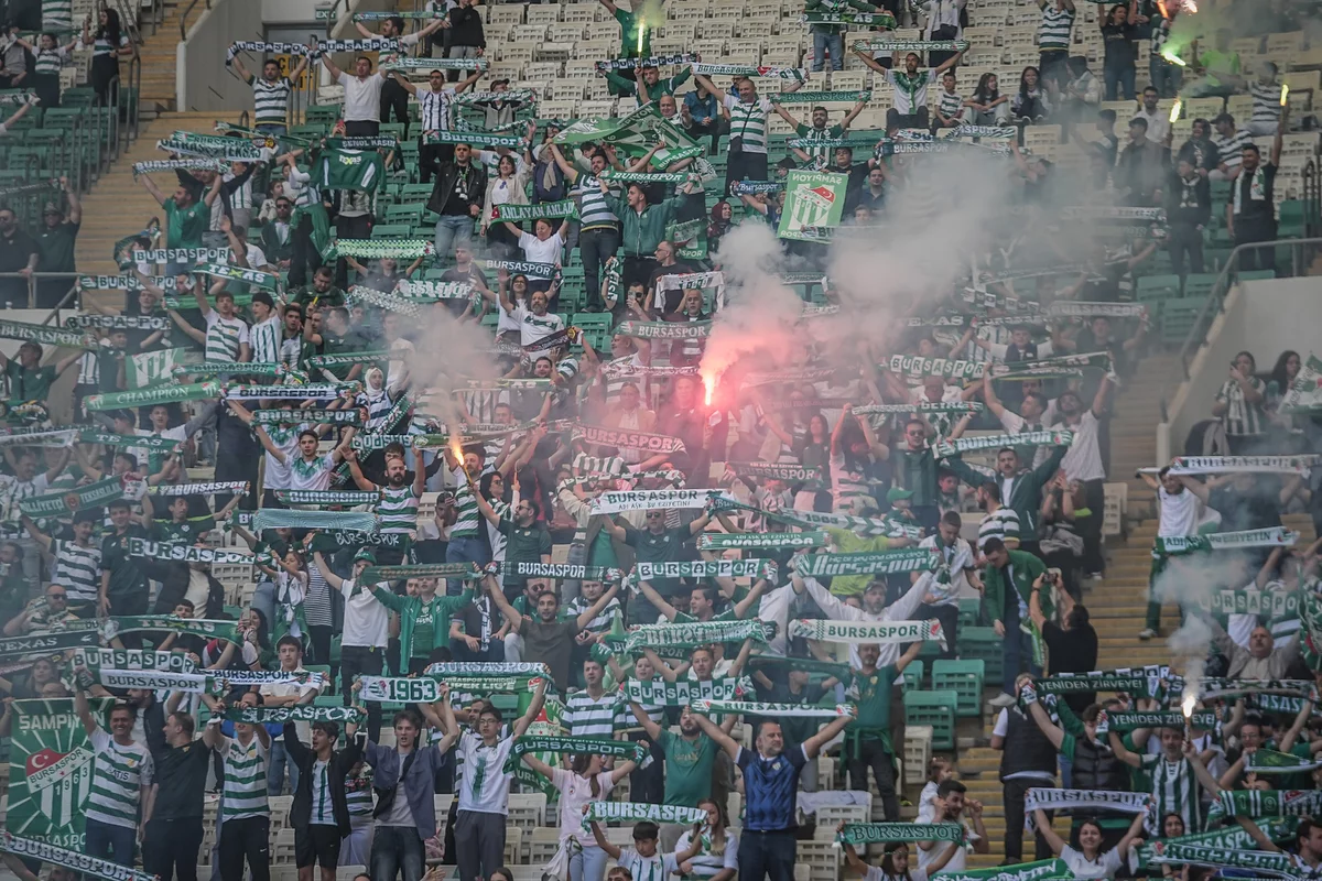Bursaspor şampiyonluk kupasına kavuştu!