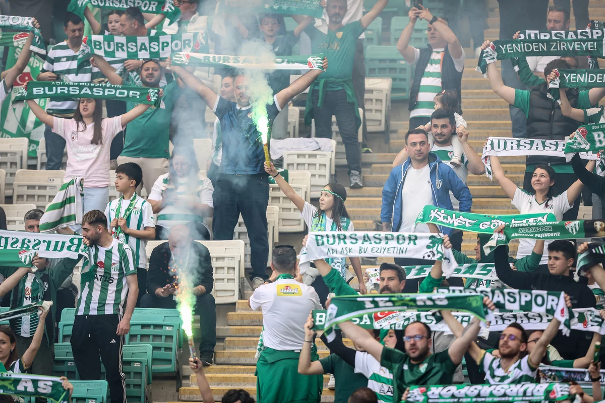 Bursaspor şampiyonluk kupasına kavuştu!