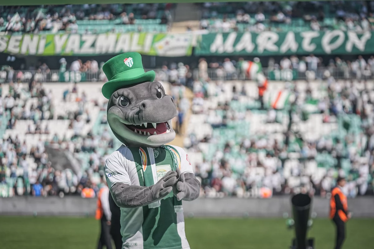 Bursaspor şampiyonluk kupasına kavuştu!