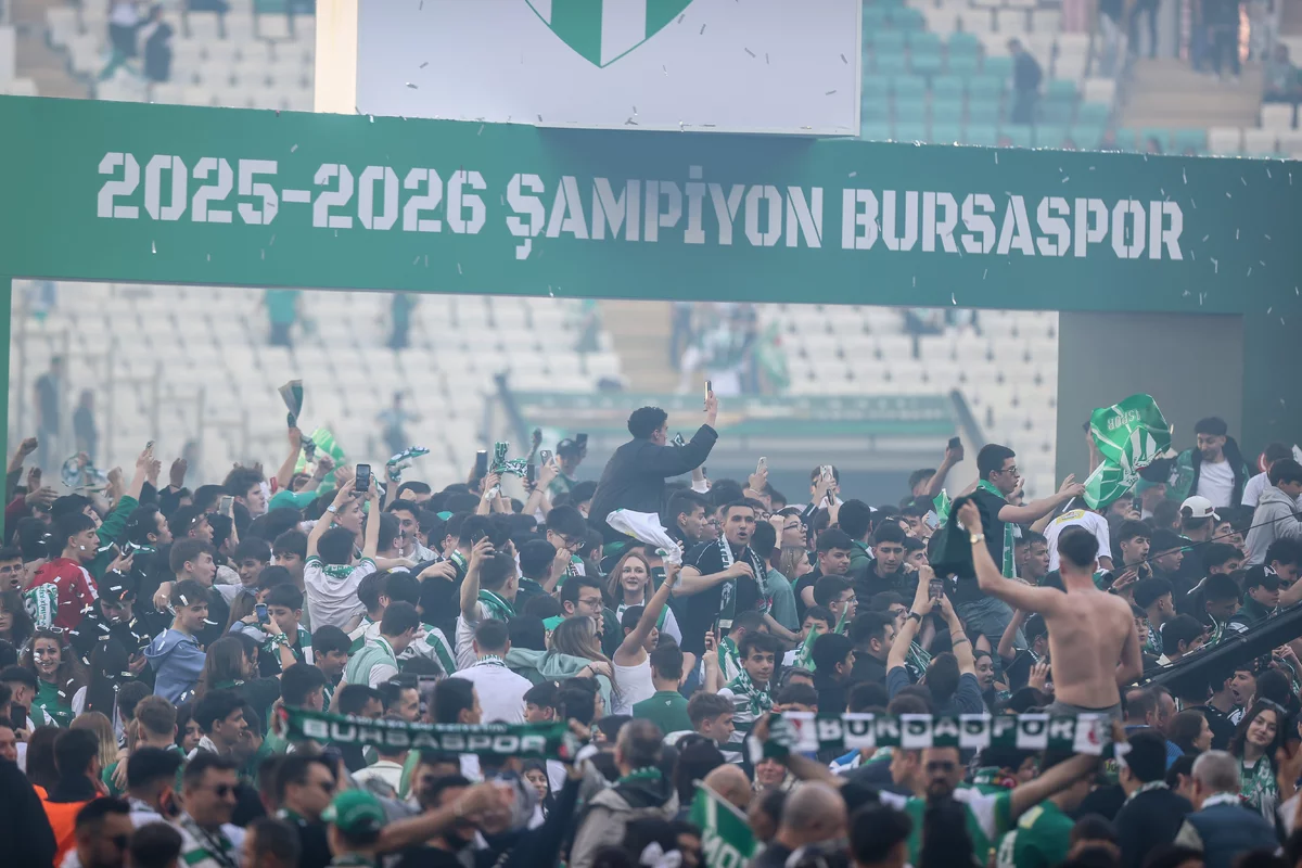Bursaspor şampiyonluk kupasına kavuştu!